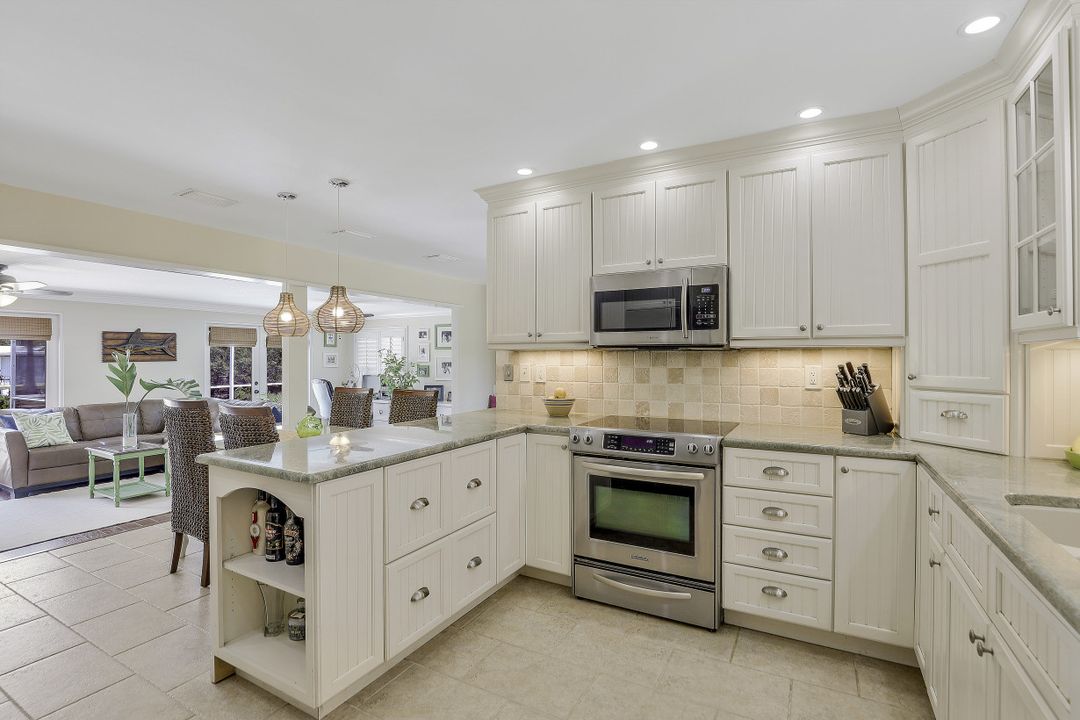 1765 Harbor Ln, Naples, FL 34104