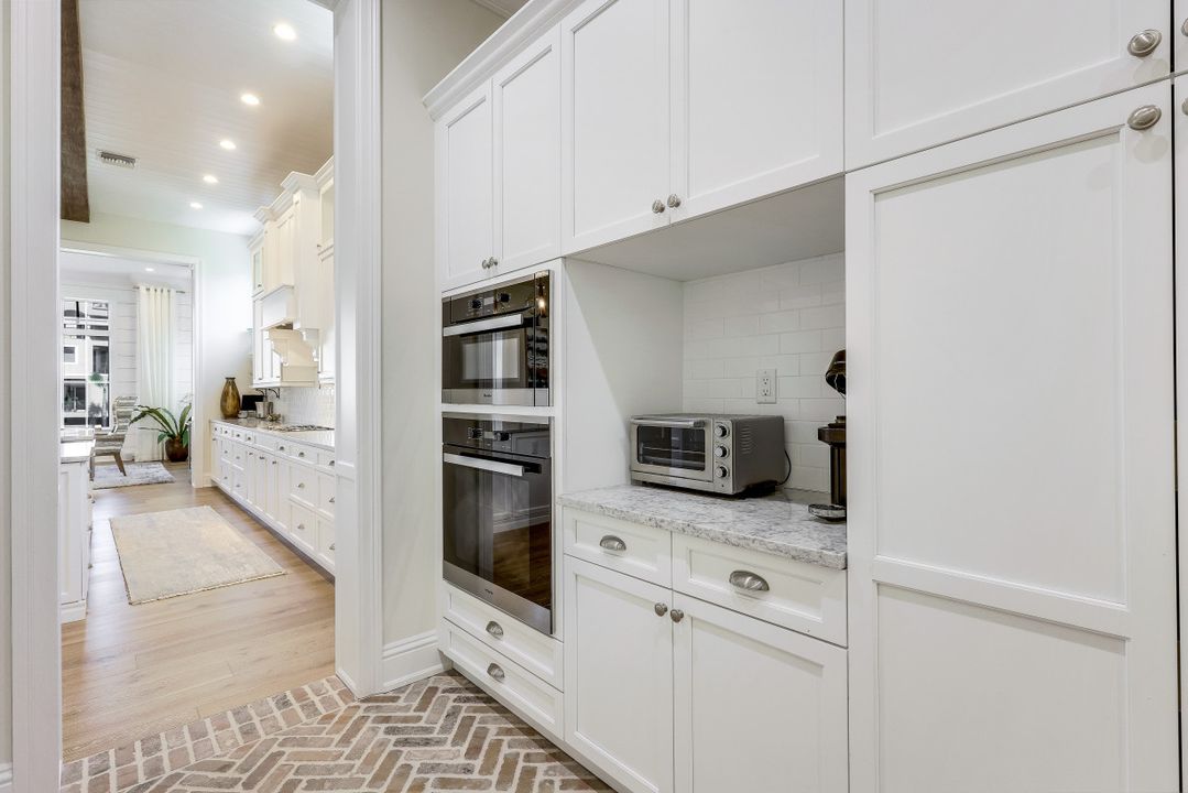 179 Topanga Dr, Bonita Springs, FL 34134