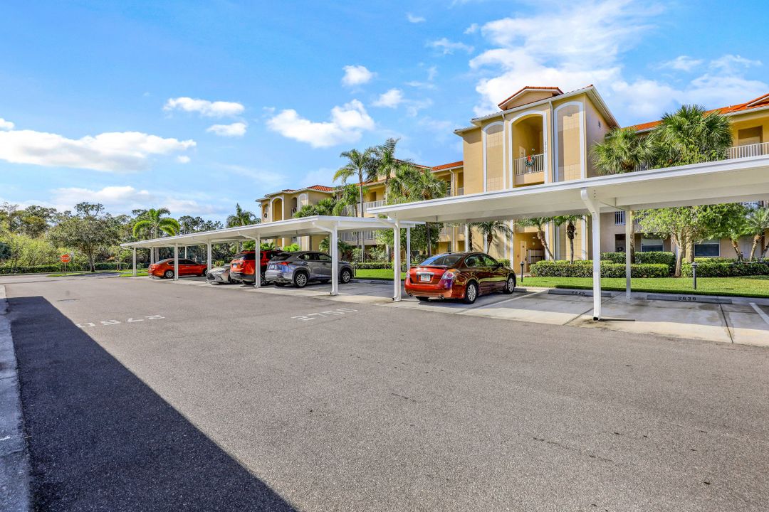 2750 Cypress Trace Cir  #2631, Naples, FL 34119