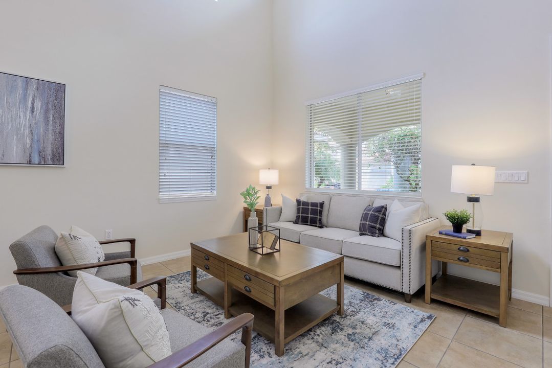 8616 Sumner Ave, Fort Myers, FL 33908