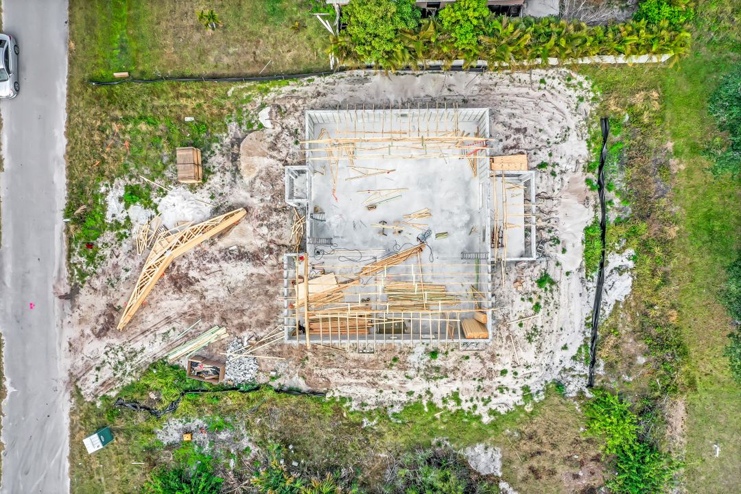 431 Pinafore Ave, Lehigh Acres, FL 33974