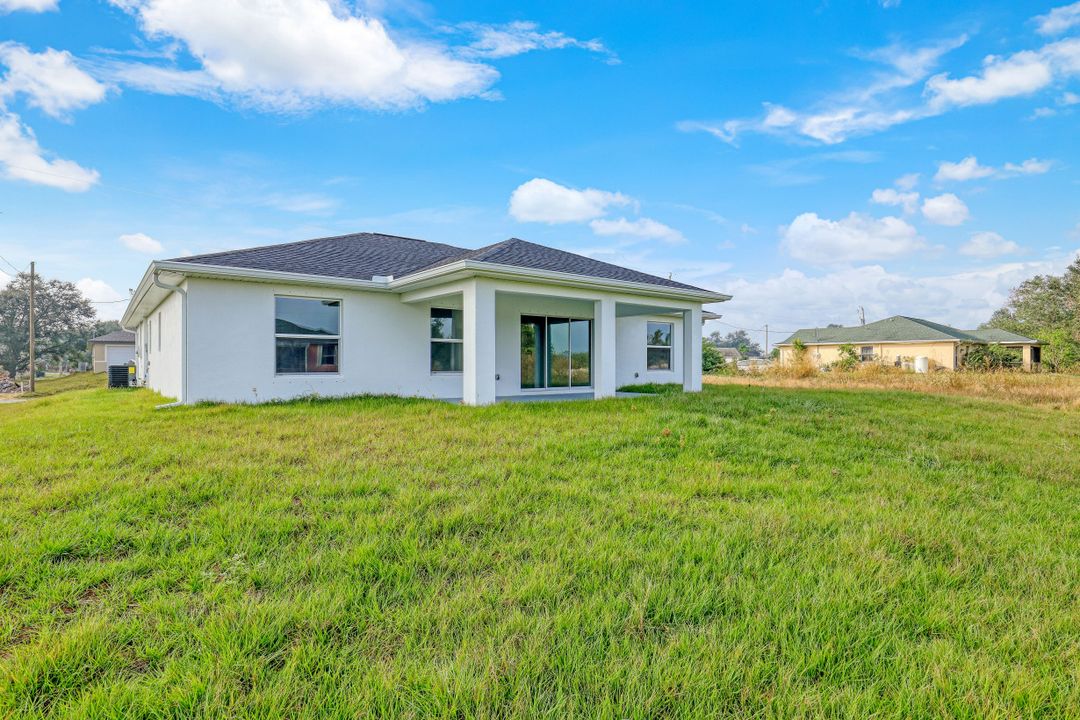 2506 50th St SW, Lehigh Acres, FL 33976