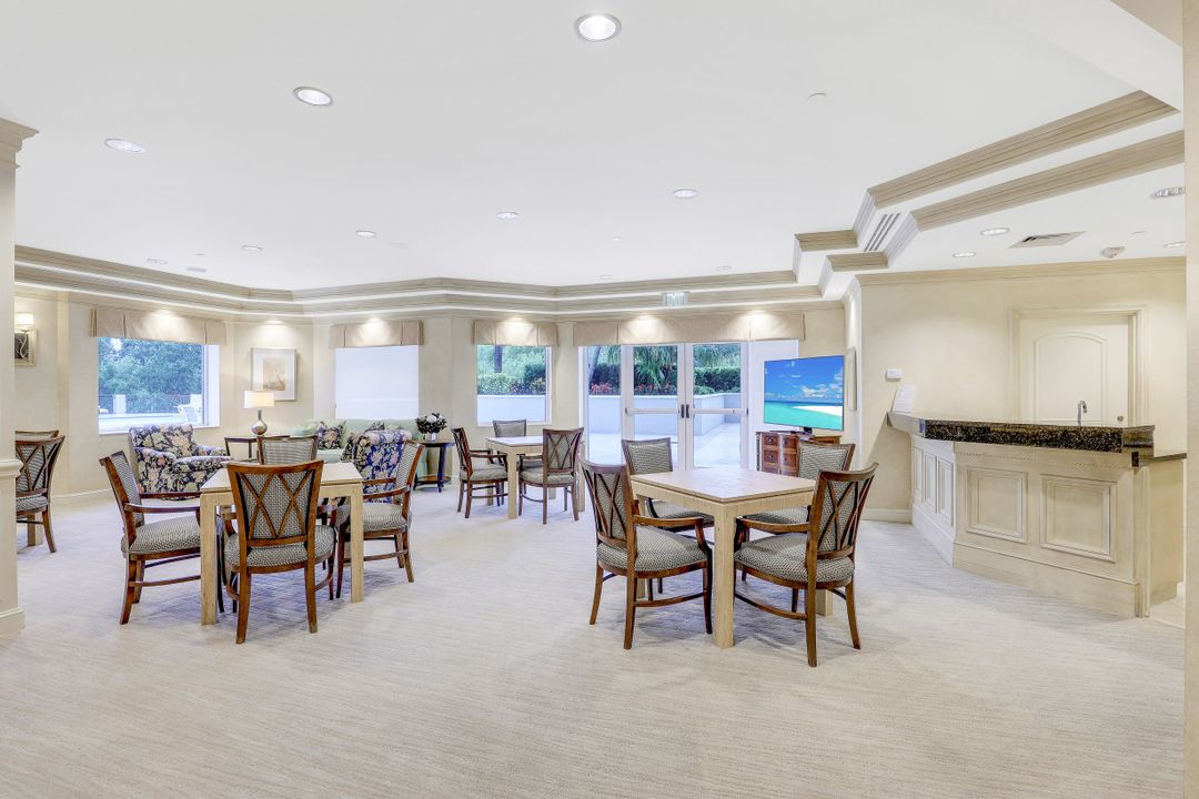 7225 Pelican Bay Blvd #PH1, Naples, FL 34108