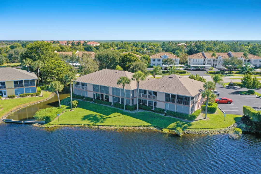 1045 Mainsail Dr #413, Naples, FL 34114