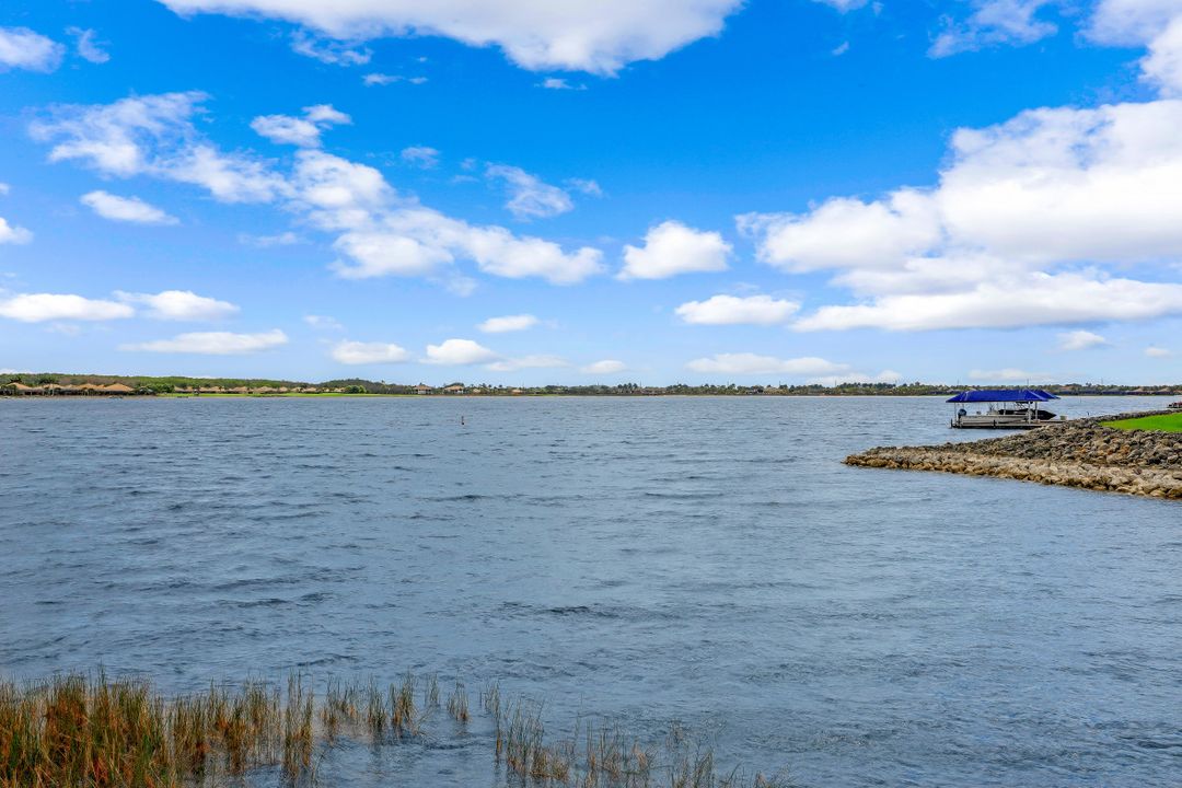 9424 Copper Rock Ct, Naples, FL 34120