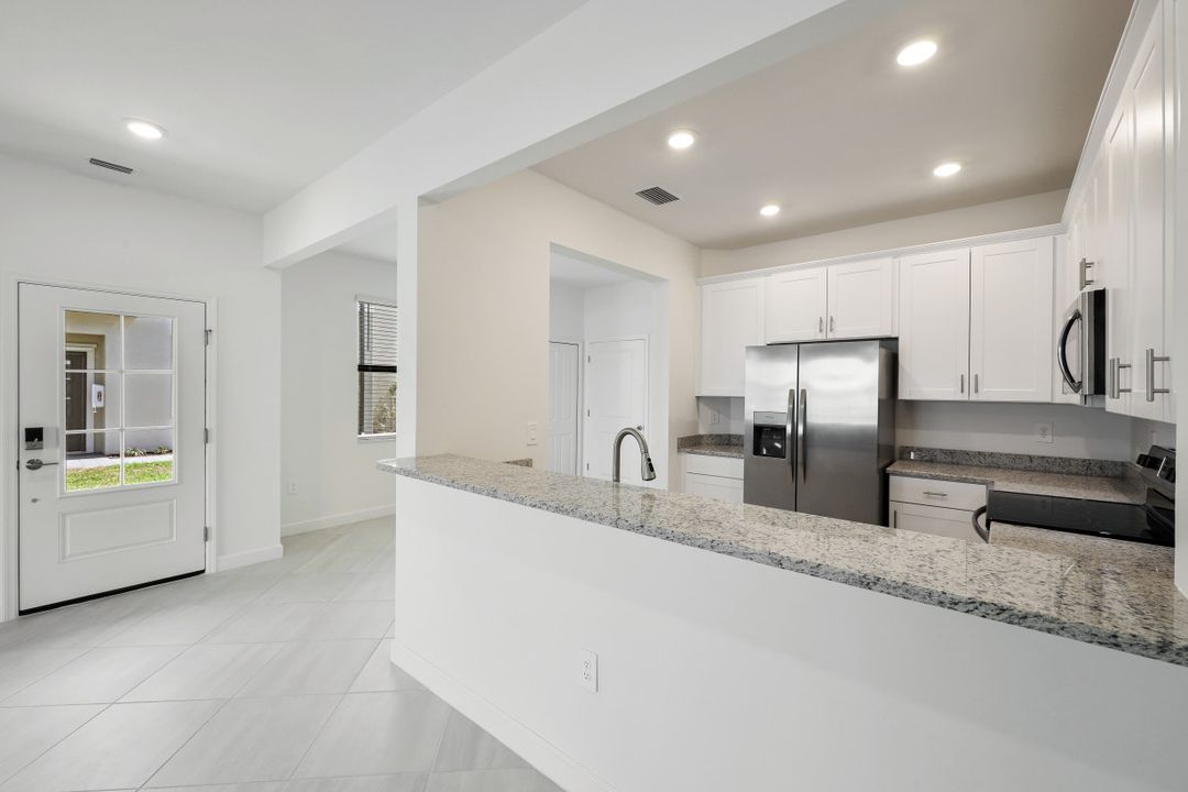 14246 Pine Lodge Ln, Fort Myers, FL 33913