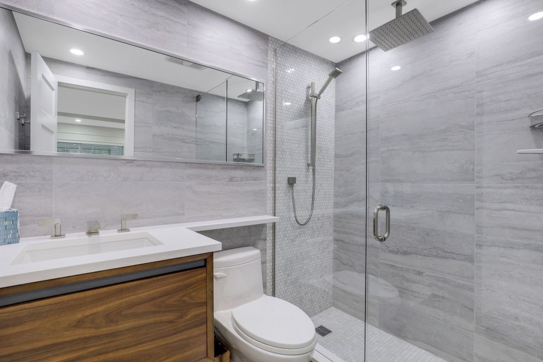 820 Ketch Dr #1, Naples, FL 34103