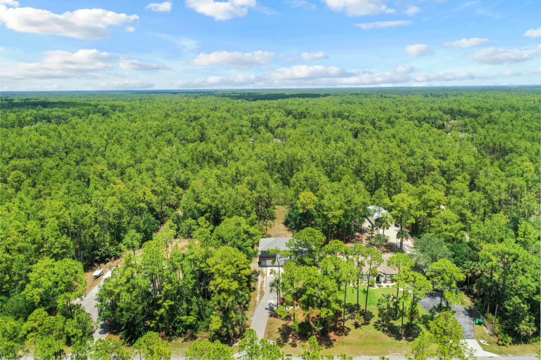 3675 10th Ave SE, Naples, FL 34117