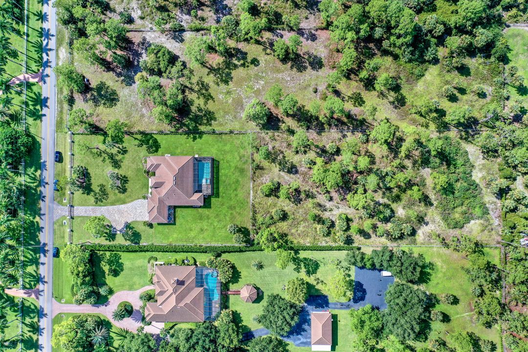 631 25th St SW, Naples, FL 34117