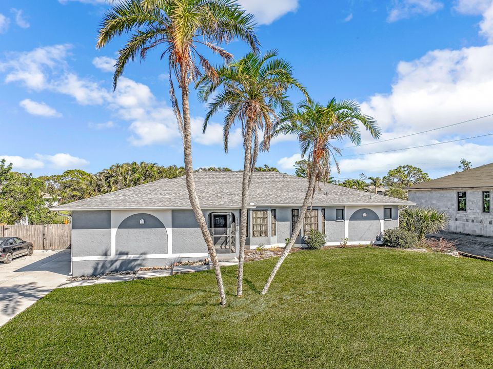 4884 Riverside Dr, Estero, FL 33928