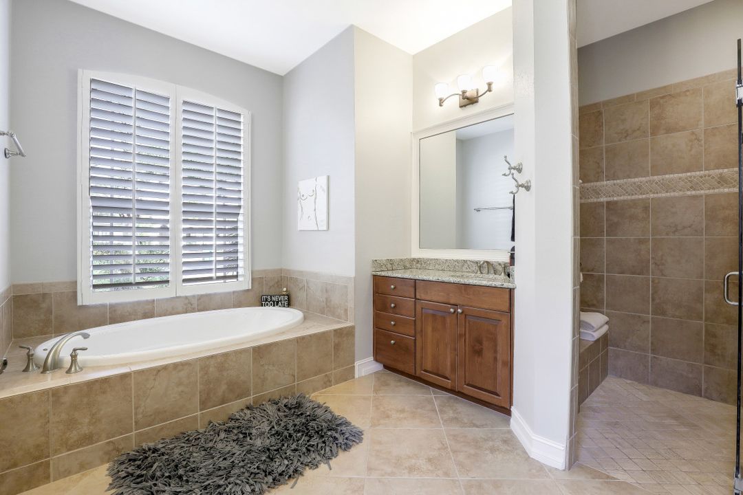 14830 Tybee Island Dr, Naples, FL 34119