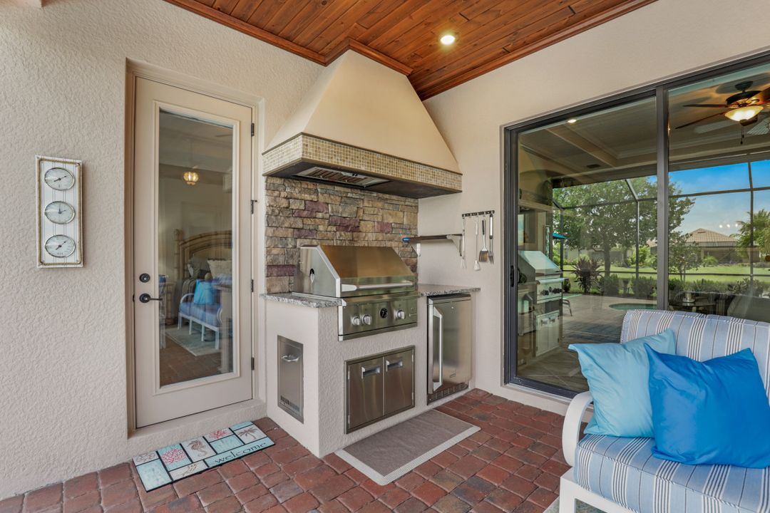 28111 Kerry Ct, Bonita Springs, FL 34135