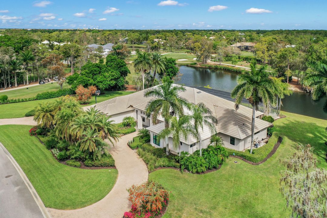 4501 Silver Fox Dr, Naples, FL 34119