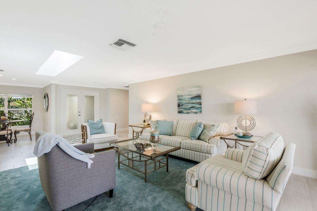 206 Dan River Ct, Marco Island, FL 34145