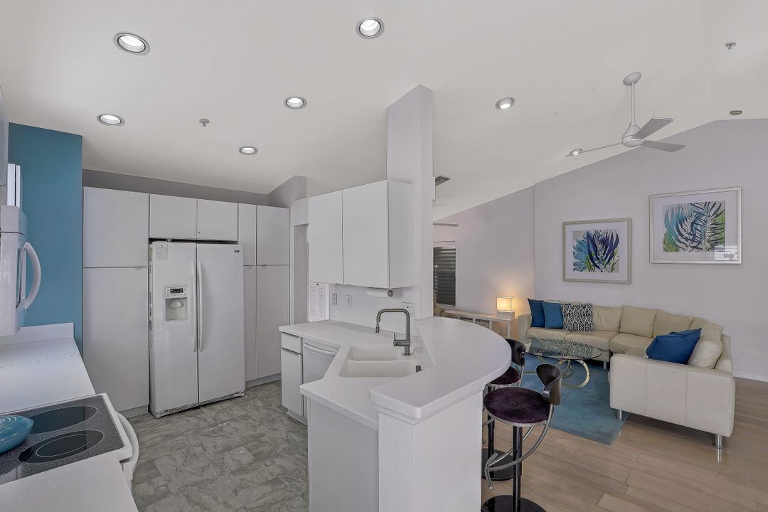 24827 Lakemont Cove Ln #203, Bonita Springs, FL 34134