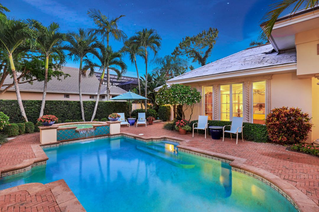 185 Cheshire Way, Naples, FL 34110