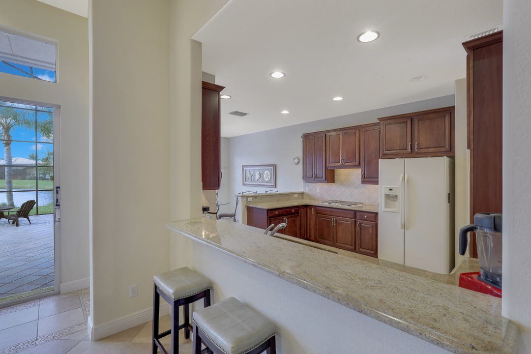 19440 Caladesi Dr, Fort Myers, FL 33967