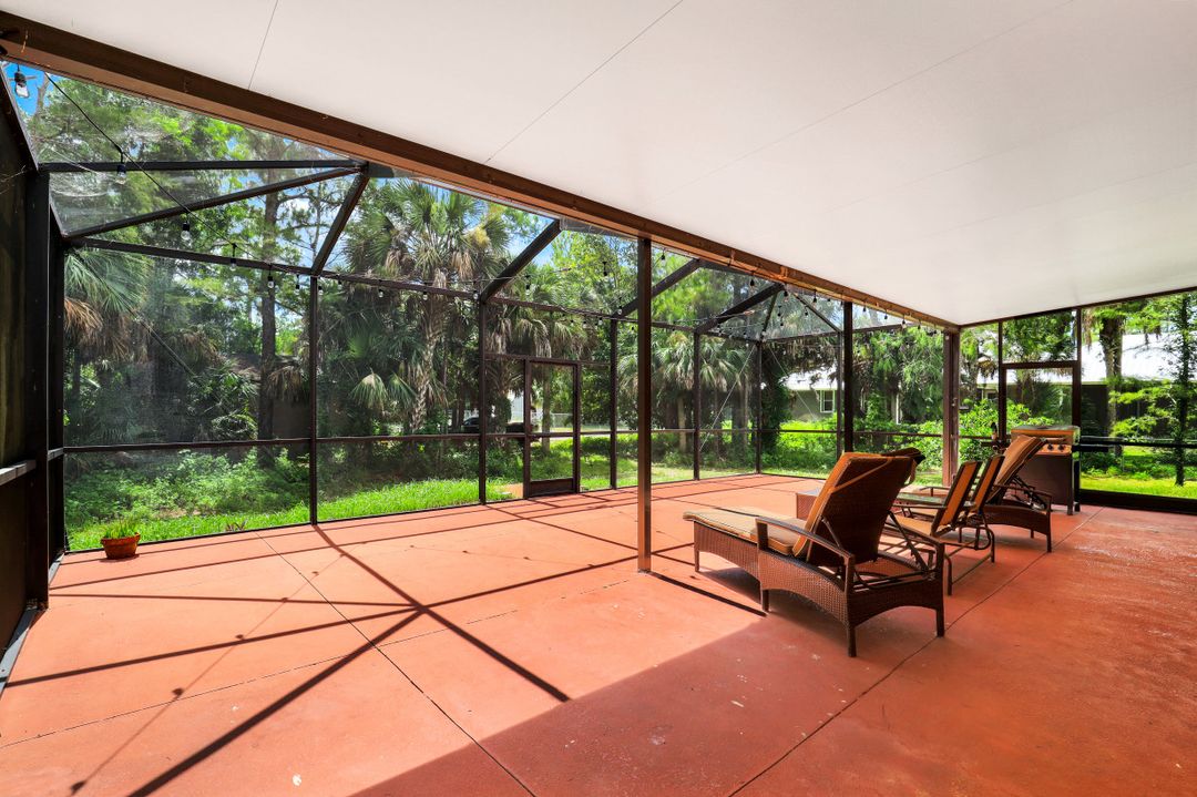 180 23rd St NW, Naples, FL 34120