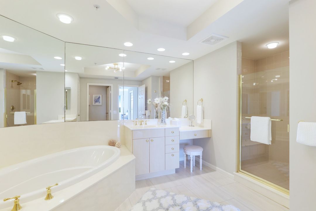 445 Cove Tower Dr #902, Naples, FL 34110