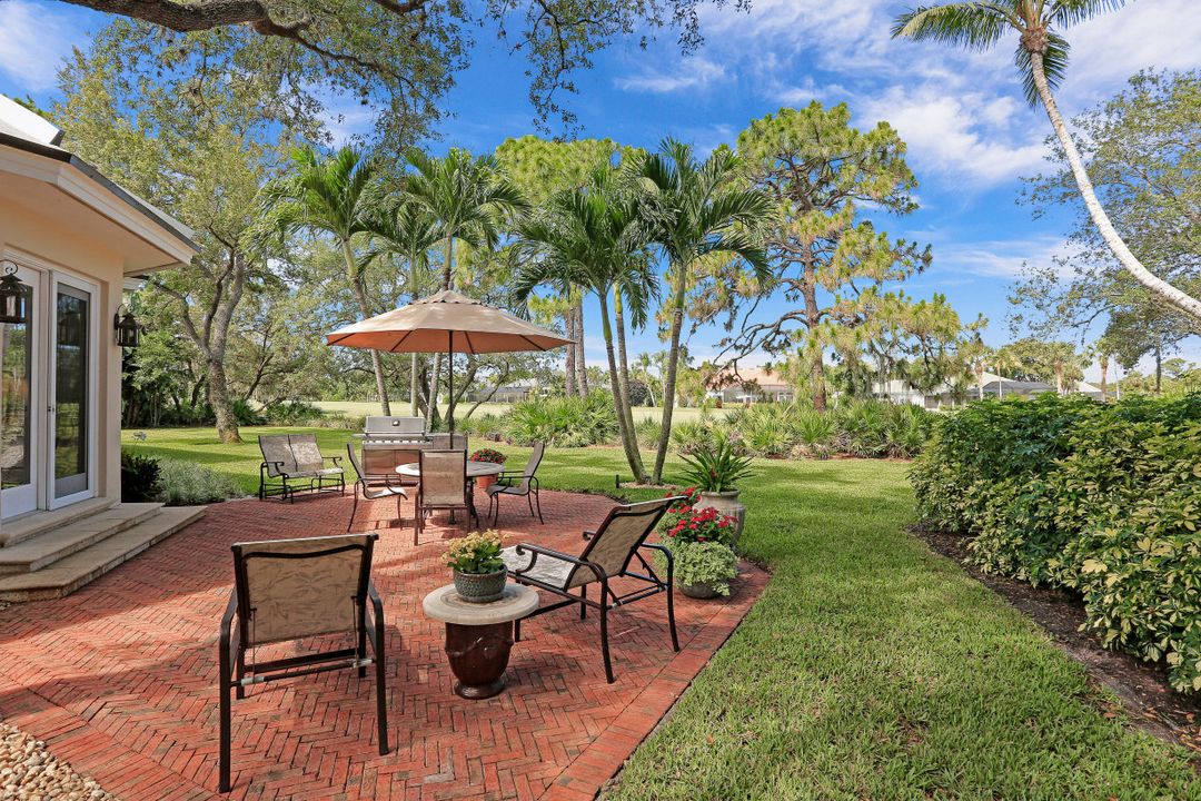 185 Cheshire Way, Naples, FL 34110