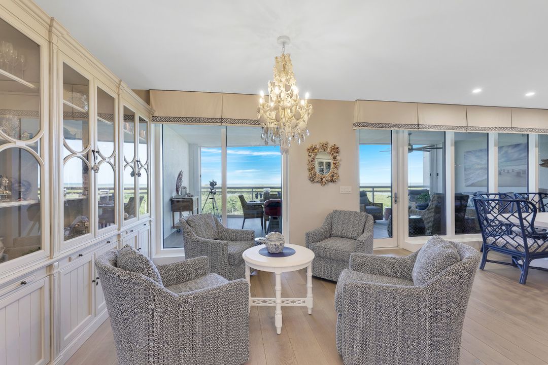 13915 Old Coast Rd #805, Naples, FL 34110