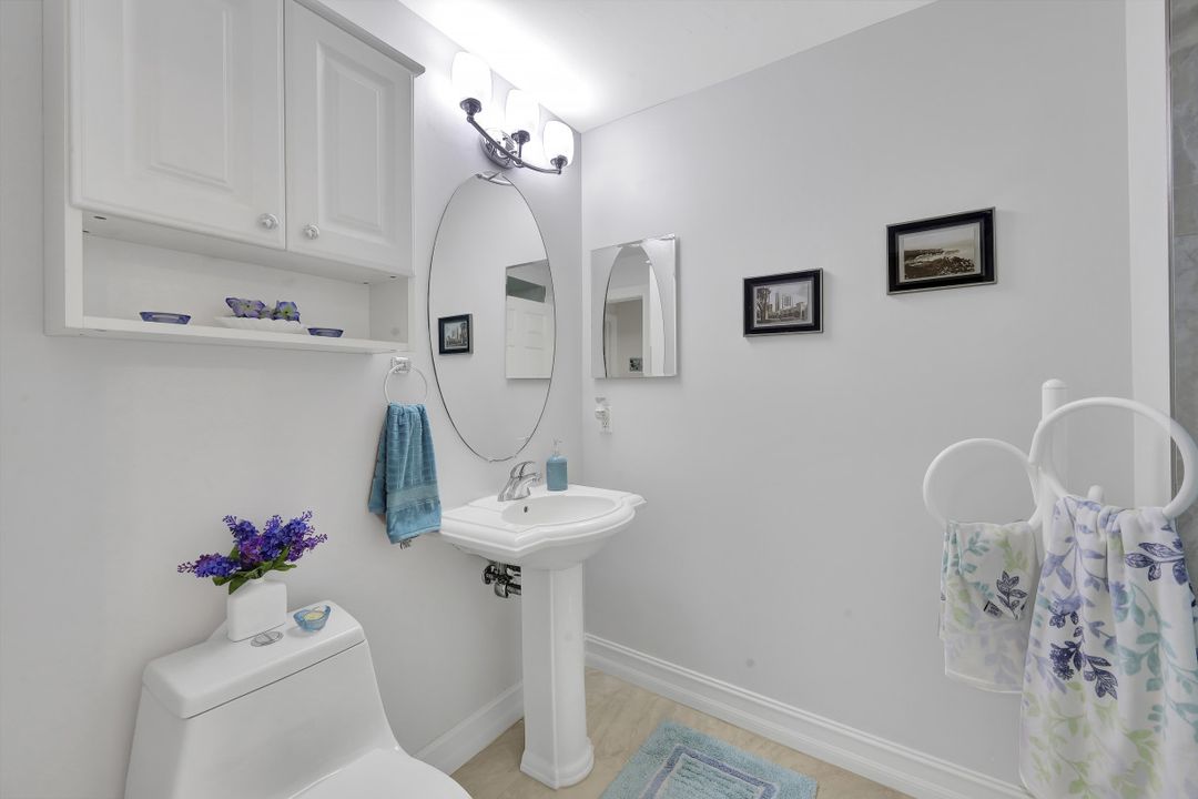 1276 Rialto Way #101, Naples, FL 34114