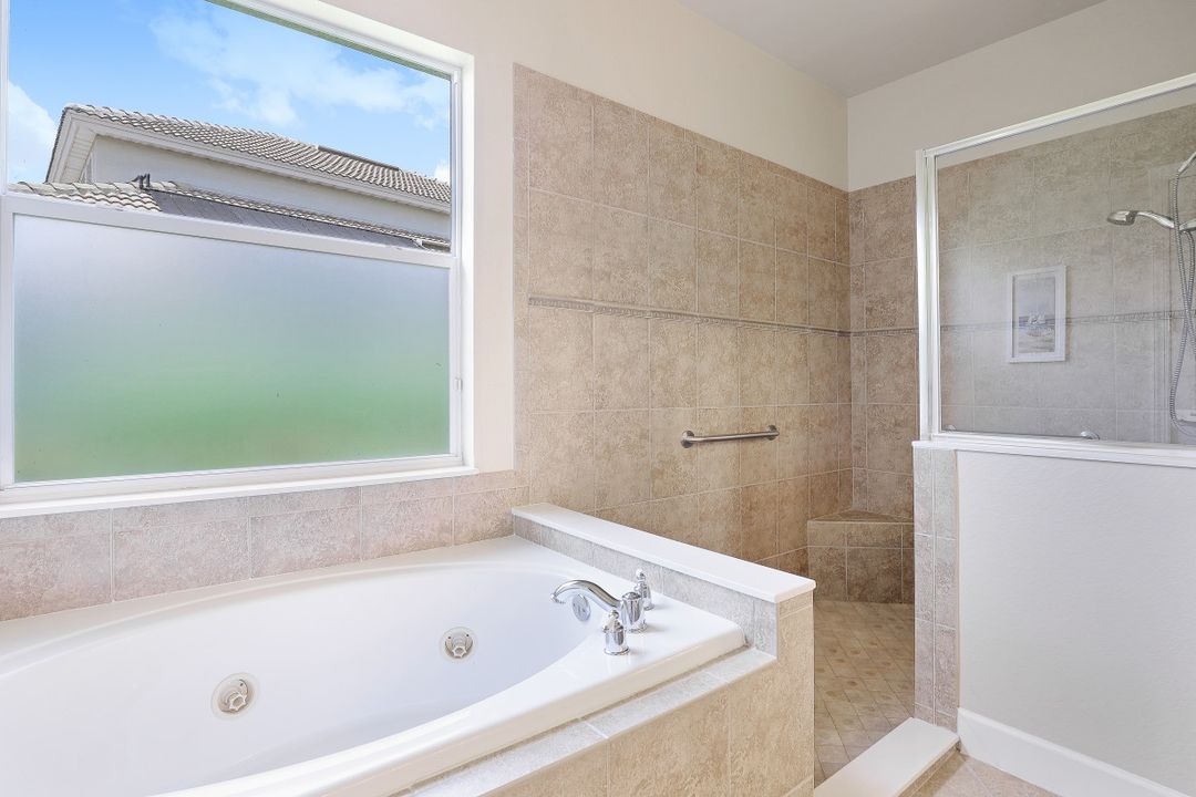 10354 Flat Stone Loop, Bonita Springs, FL 34135