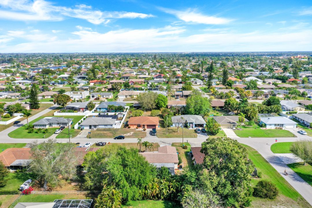 1214 SE 30th Terrace, Cape Coral, FL 33904