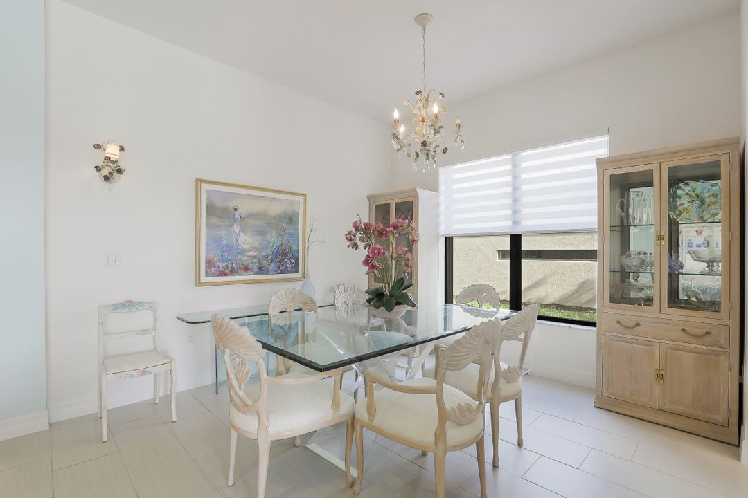 3462 Pacific Dr, Naples, FL 34119