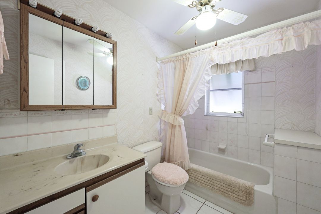 17421 Delaware Rd, Fort Myers, FL 33967