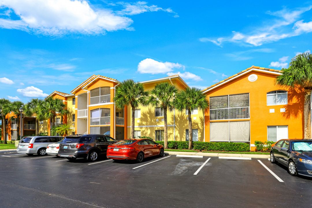 6481 Aragon Way #104, Fort Myers, FL 33966