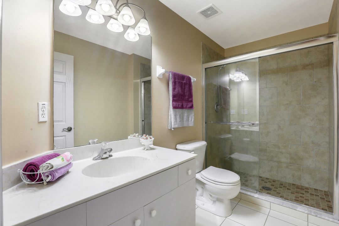 3636 Pine Oak Cir #104, Fort Myers, FL 33916