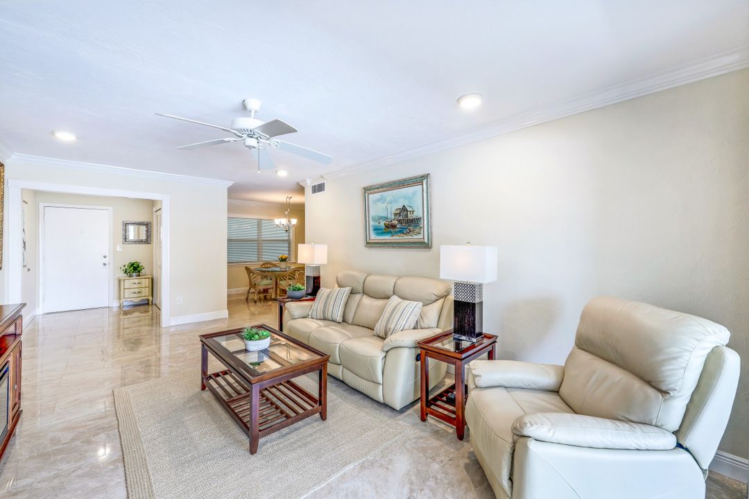 4100 Belair Ln #204, Naples, FL 34103