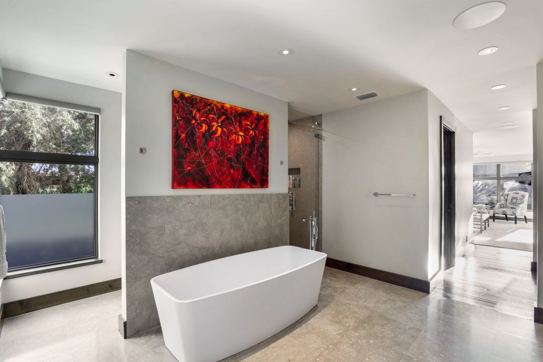 615 Carica Rd, Naples, FL 34108