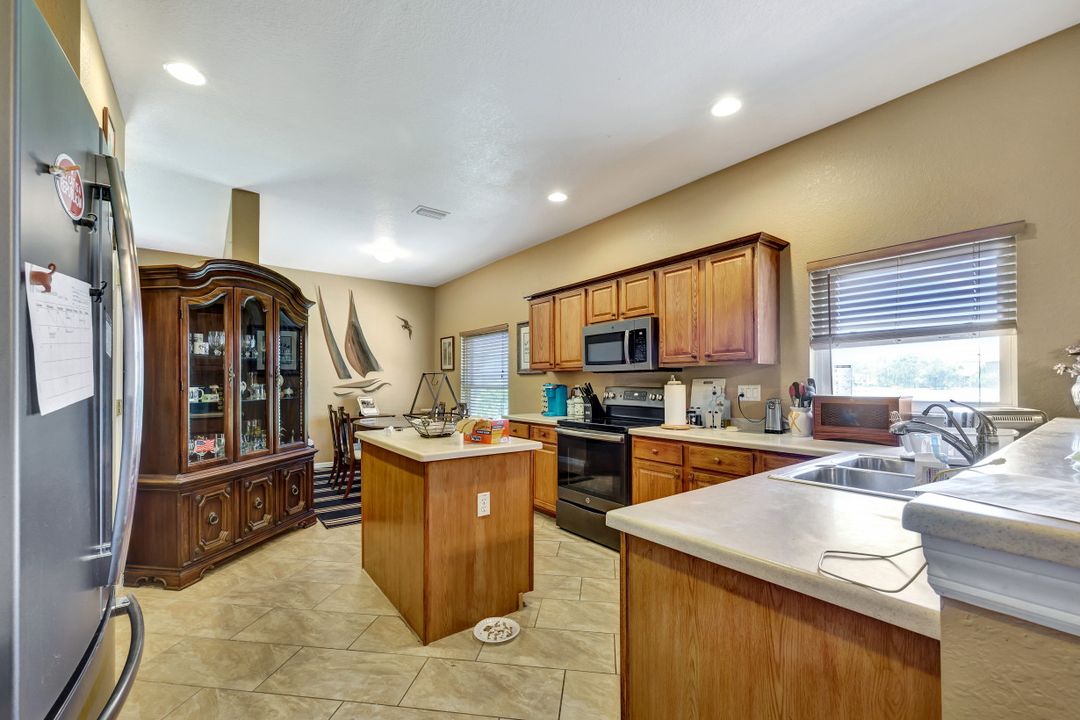 13404 Hampton Park Ct, Fort Myers, FL 33913