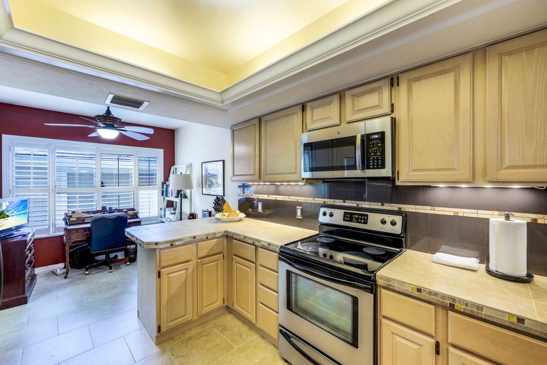 3280 Crossings Ct APT 21, Bonita Springs, FL 34134