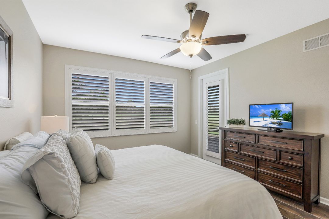 8735 Coastline Ct #102, Naples, FL 34120