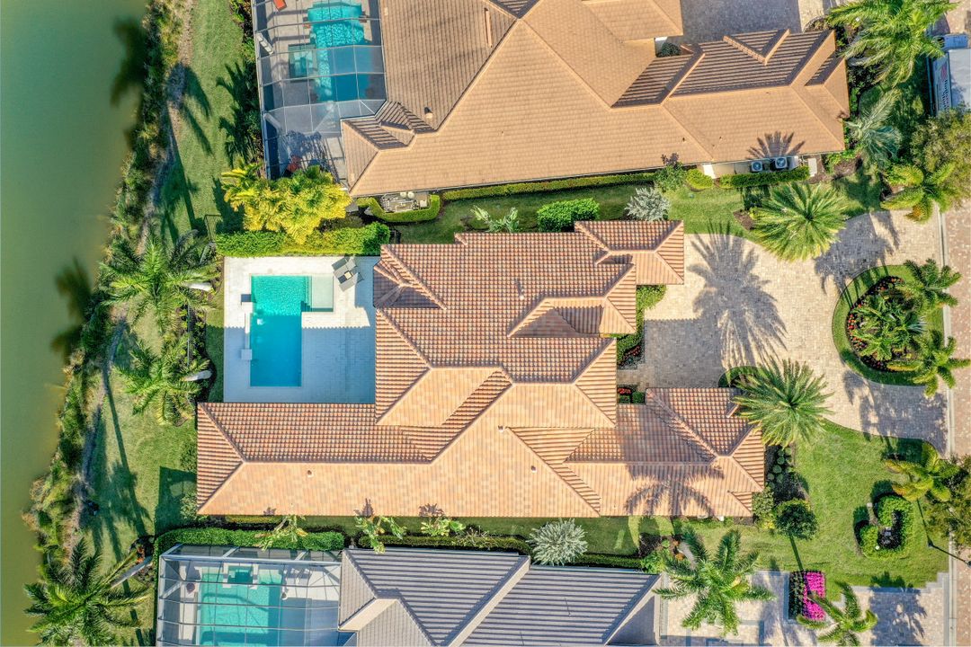 16439 Seneca Way, Naples, FL 34110