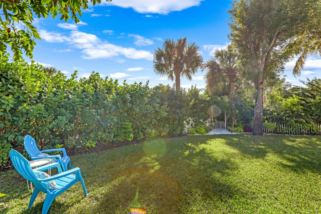 7008 Burnt Sienna Cir, Naples, FL 34109