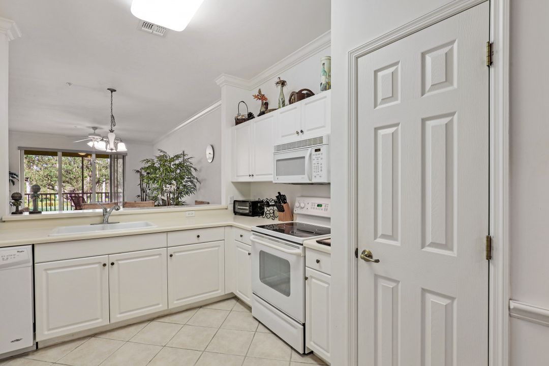 19421 Cromwell Ct #202, Fort Myers, FL 33912