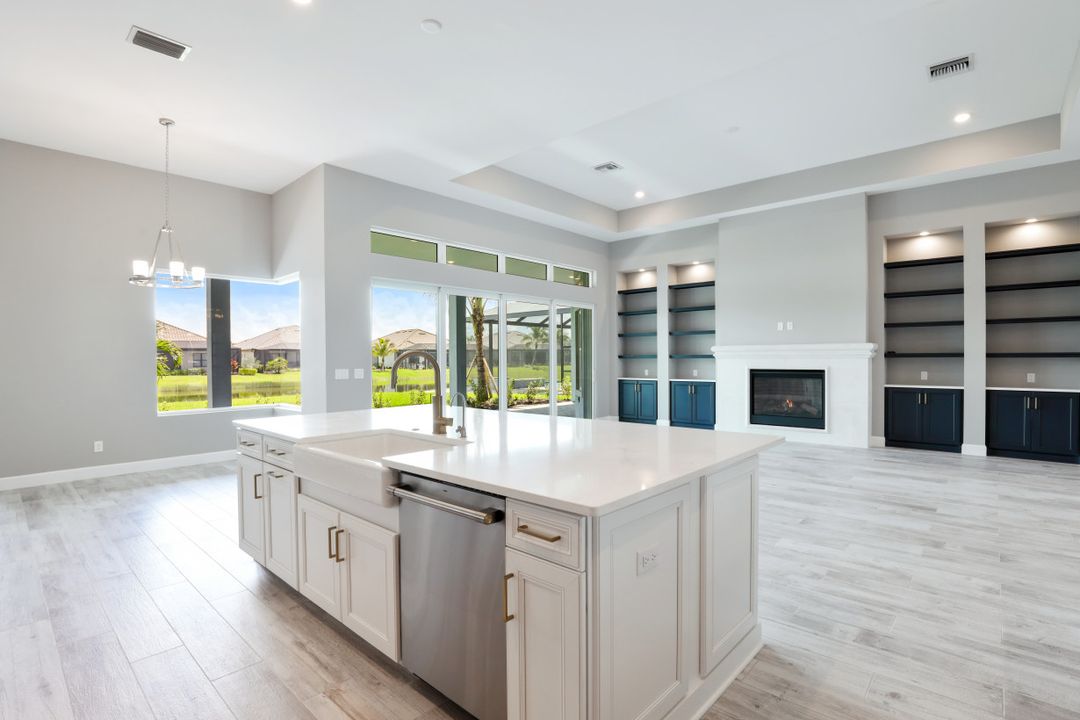 11430 Canal Grande Dr, Fort Myers, FL 33913