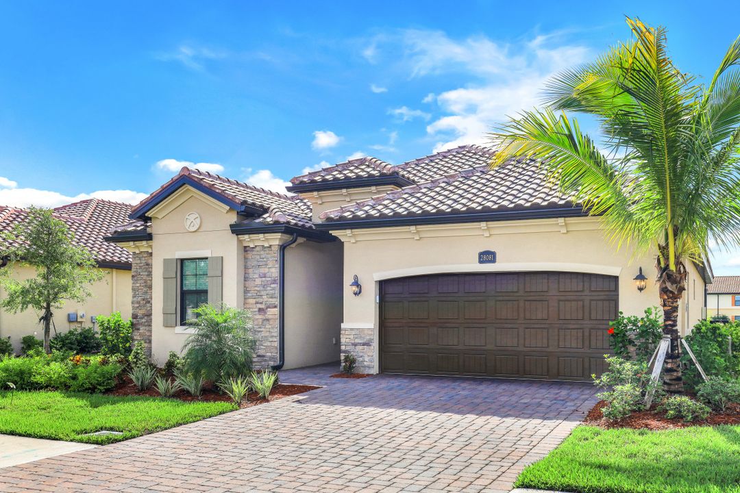 28081 Foxrock Ct, Bonita Springs, FL 34135
