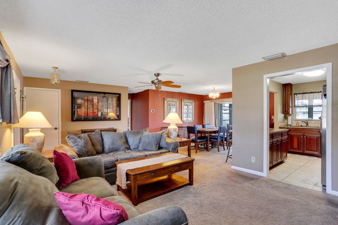 2108 Everest Pkwy, Cape Coral, FL 33904