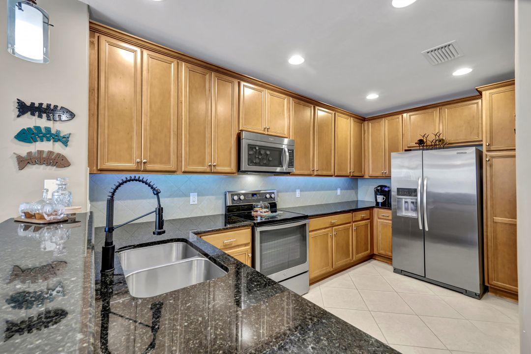 15247 Laughing Gull Ln, Bonita Springs, FL 34135
