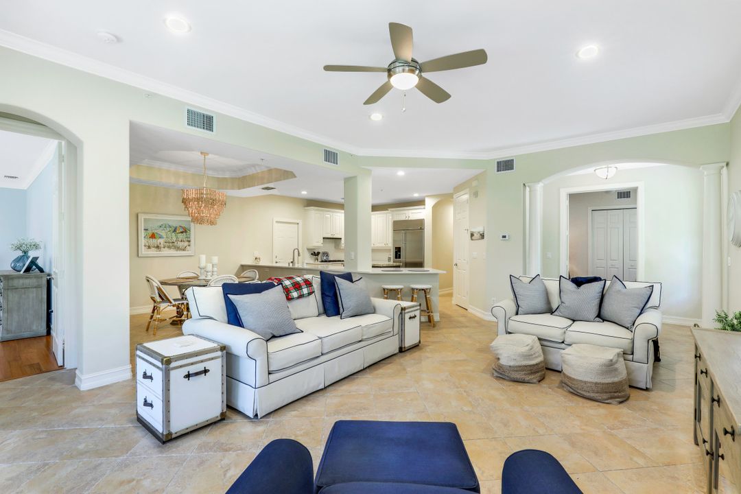 2882 Castillo Ct  #101, Naples, FL 34109