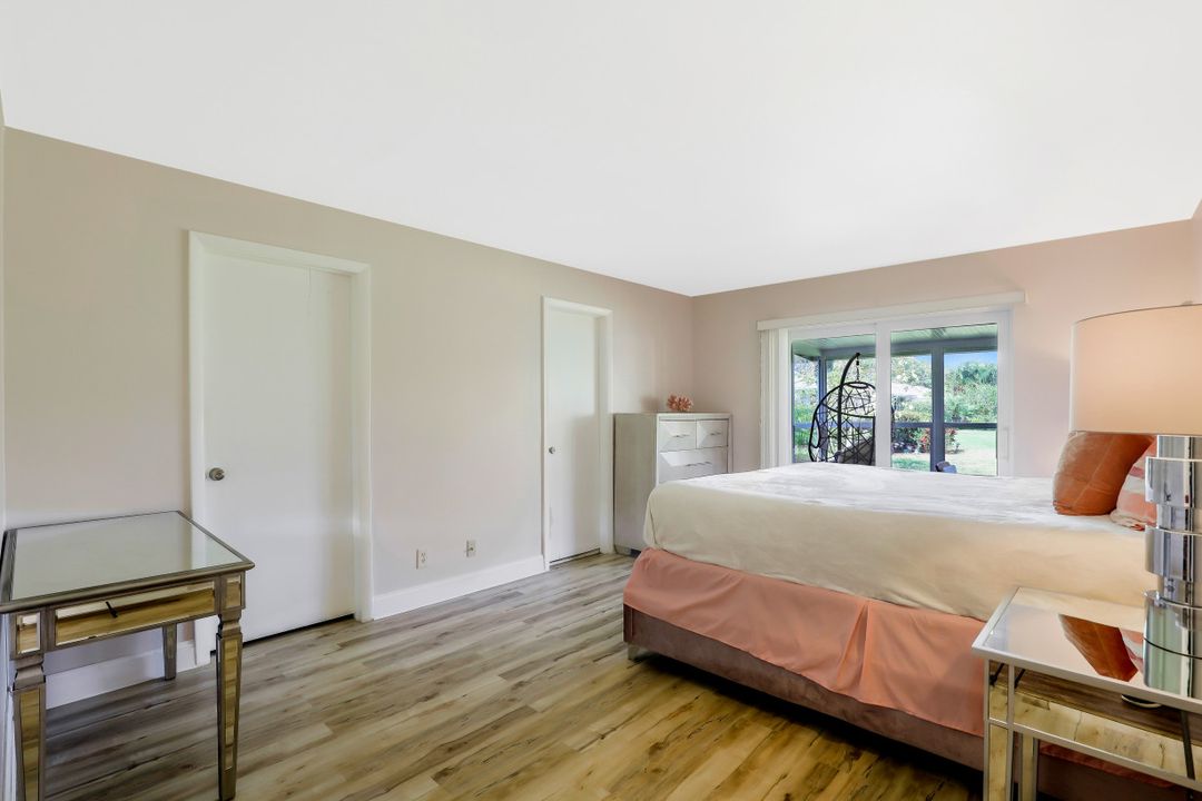 51 Glades Blvd #2, Naples, FL 34112