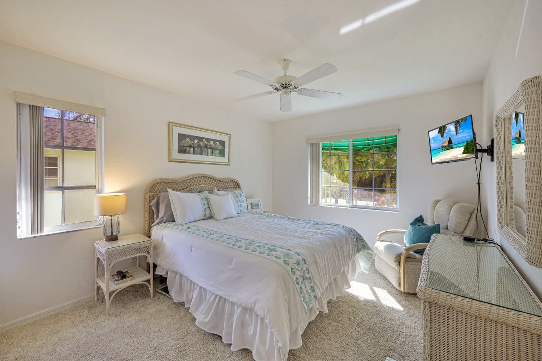 452 Belina Dr #1302, Naples, FL 34104