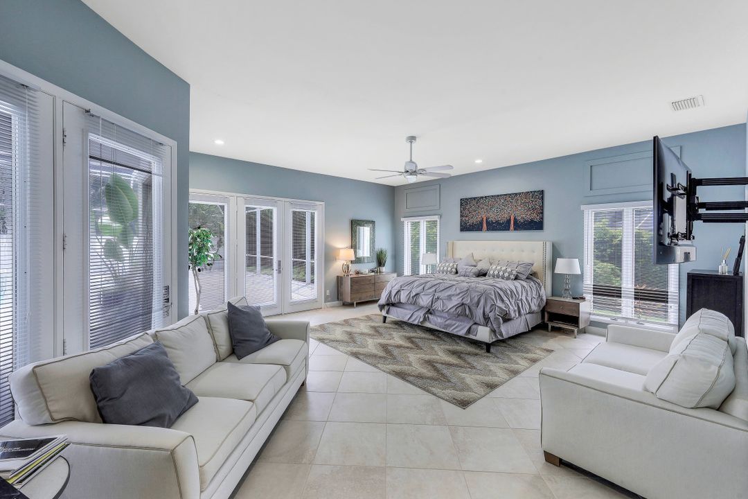 621 S Barfield Dr, Marco Island, FL 34145