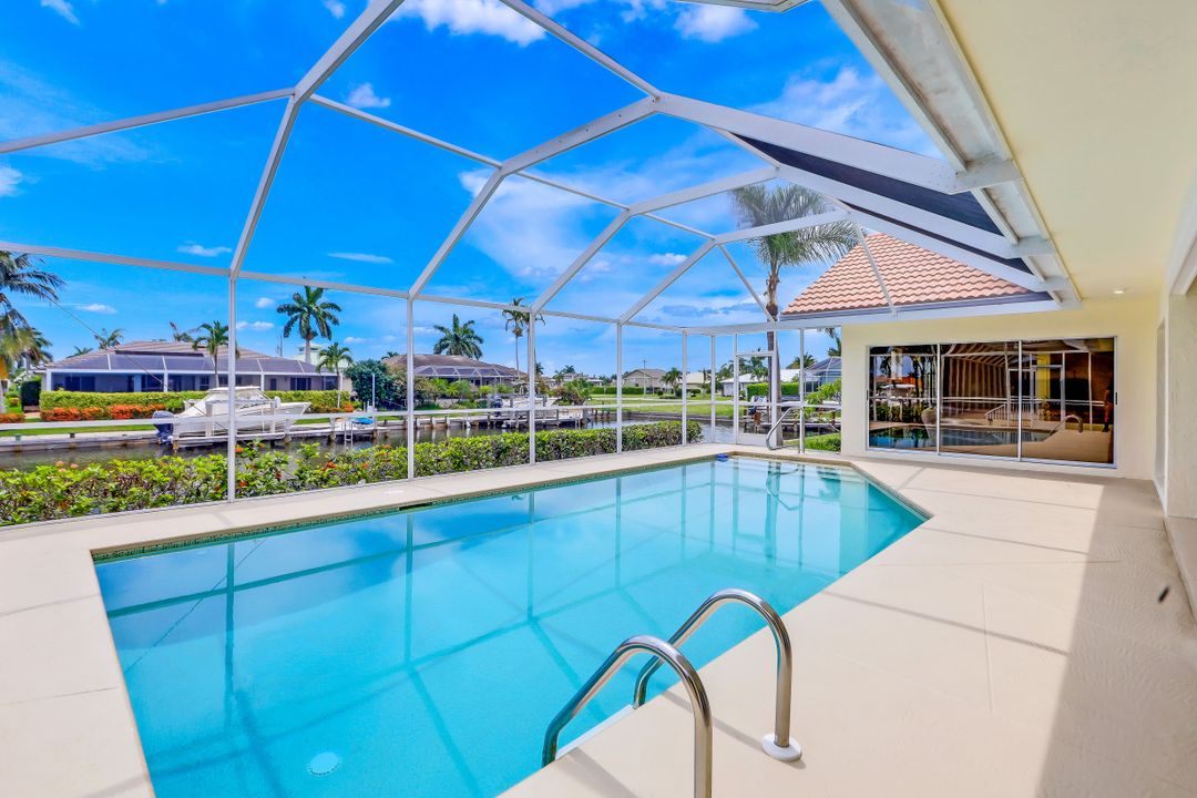 370 Capistrano Ct, Marco Island, FL 34145