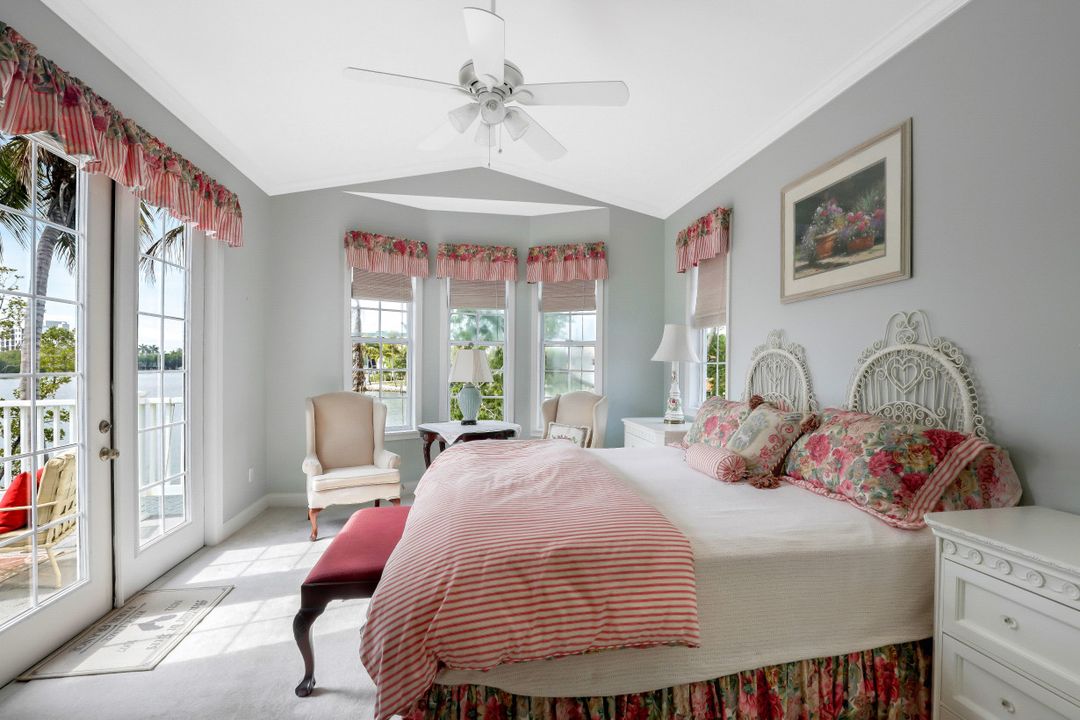 249 3rd St, Bonita Springs, FL 34134